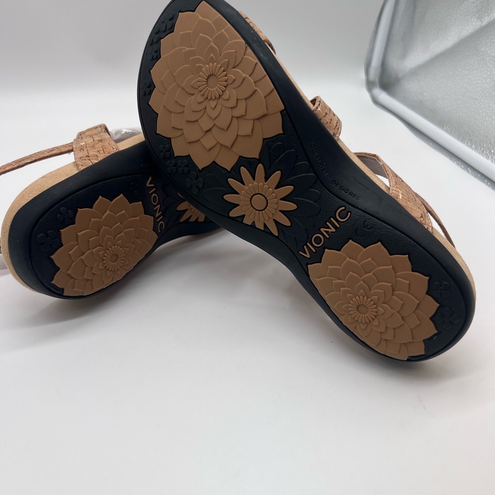 Vionic Cork and Gold Women's Sandals - Picture 7 of 7